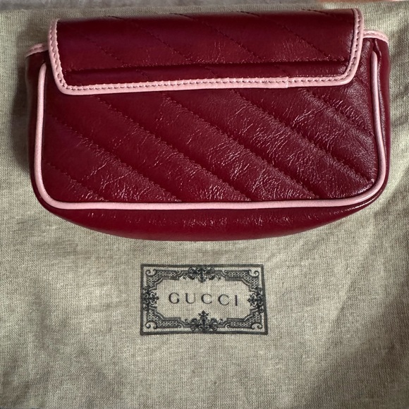 GG Mini Marmont Shoulder Bag | Calfskin Enamel Matelasse Diagonal Torchon - Picture 2 of 6